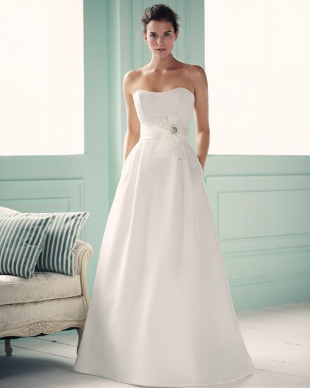- Sophies Gown Shoppe